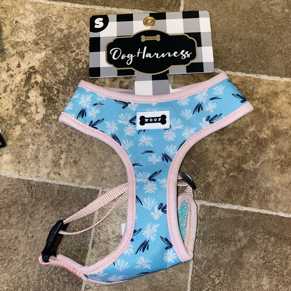 Woof Harness floral